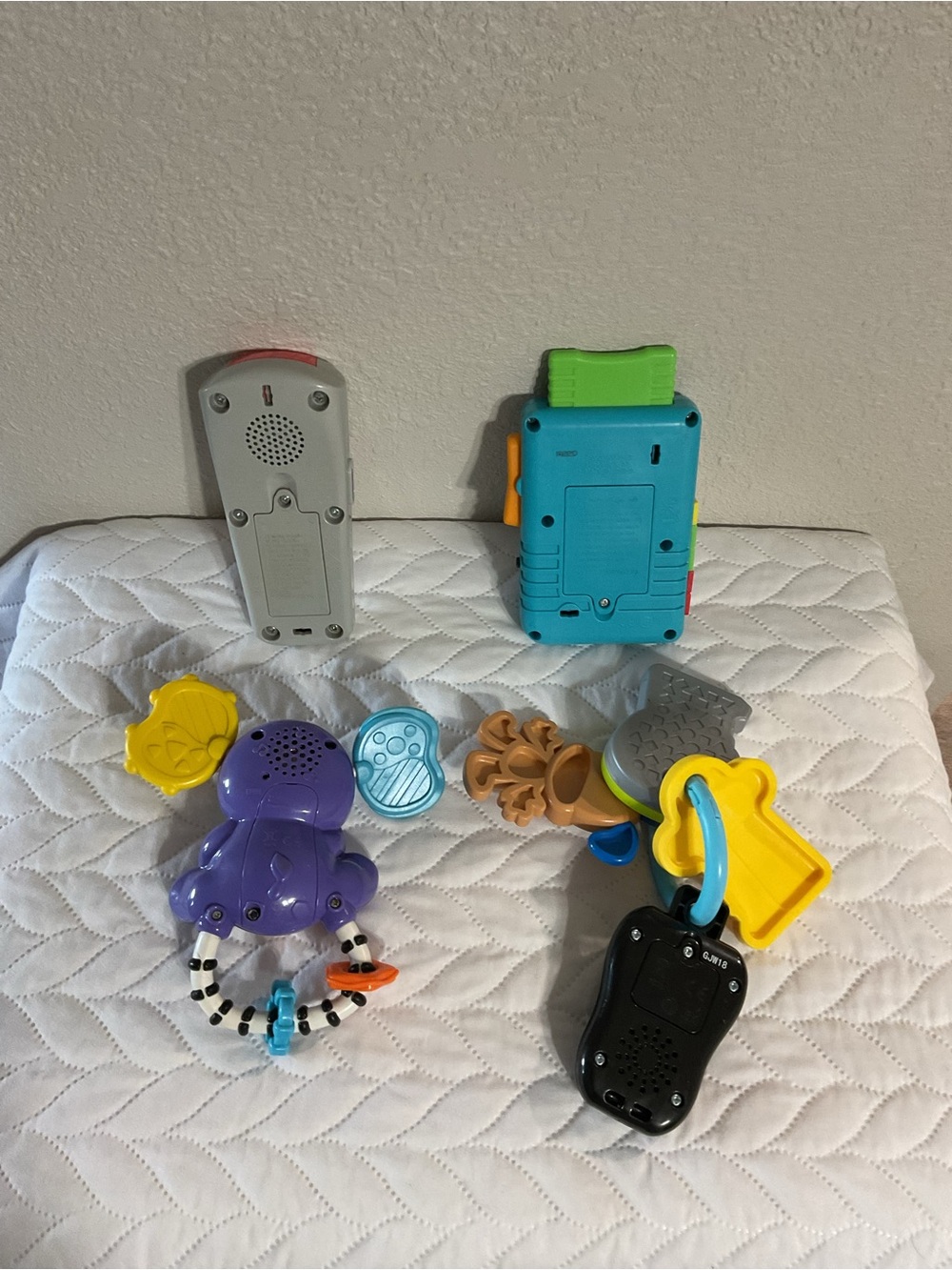 Fisher-Price Multi-Color Learning Phone & Key Toy Set - Picture 3 of 5